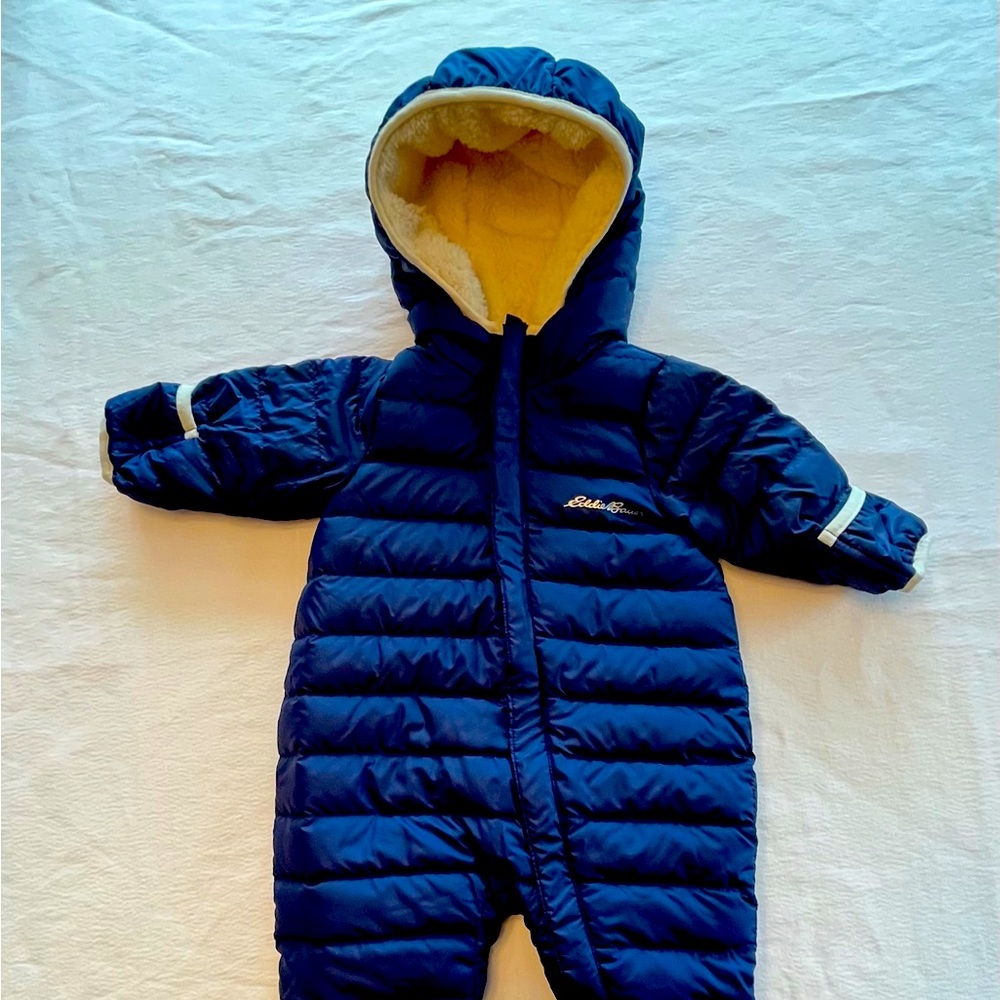 Infant Eddie Bauer bunting 0-3 months